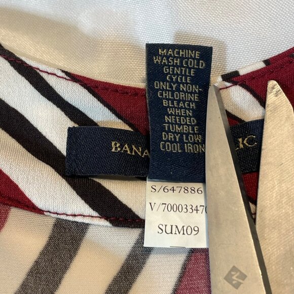 Banana Republic XS Stretch Geometric Print Dress  Red Dark Brown Black Easy Care - Picture 3 of 7